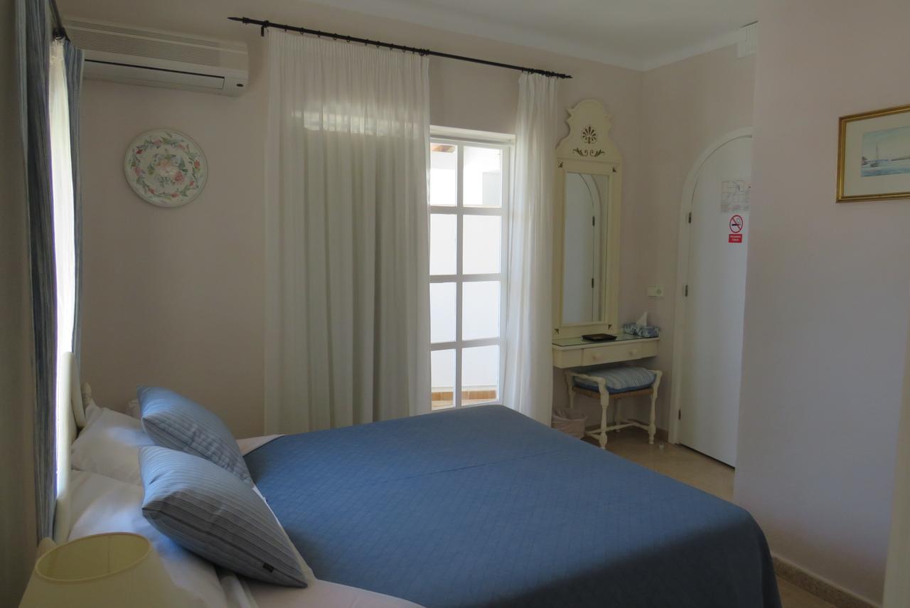 Fowlers Hotel Cala d'Or  Exterior photo